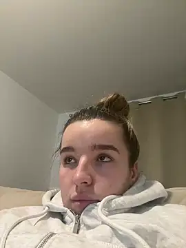 Snapshot of maisiesmithx chatting on 01-05-26, 08:12 maisiesmithx online show from 01-05-26, 08:12