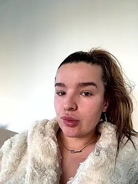 Snapshot of maisiesmithx chatting on 01-07-26, 12:18 maisiesmithx online show from 01-07-26, 12:18