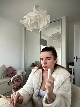 Snapshot of maisiesmithx chatting on 02-22-26, 02:04 maisiesmithx online show from 02-22-26, 02:04