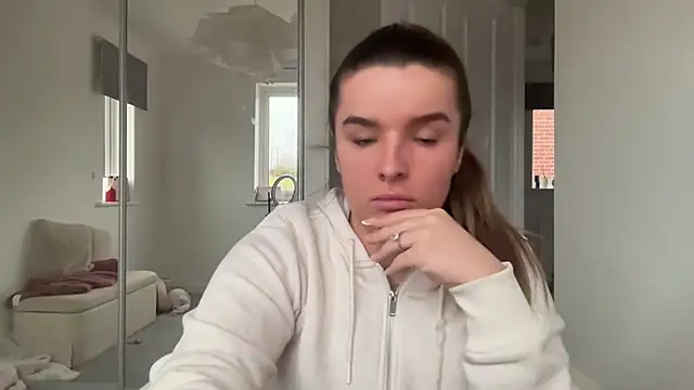 Snapshot of maisiesmithx chatting on 02-23-26, 05:10 maisiesmithx online show from 02-23-26, 05:10