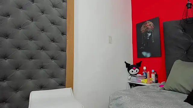 Snapshot of YayaHilton chatting on 02-01-25, 04:14 YayaHilton online show from 02-01-25, 04:14