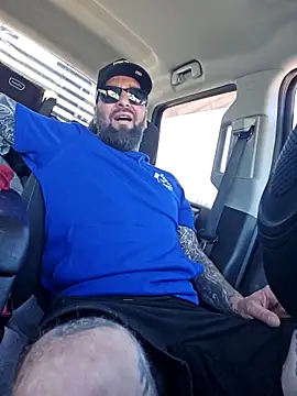 Beardedtattood online show from 10-05-25, 03:54