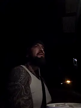 Beardedtattood online show from 11-10-25, 06:45