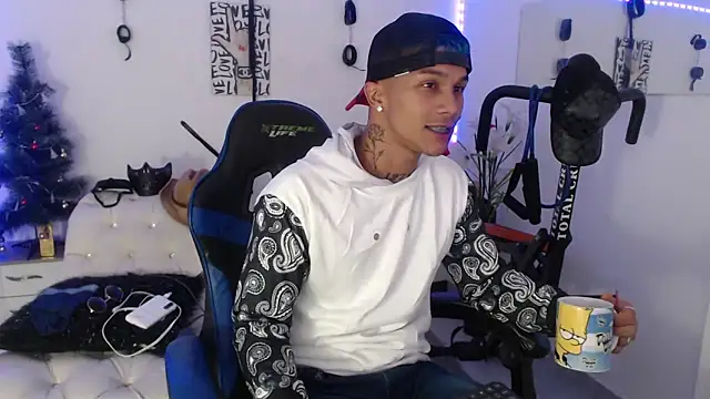 Leonard Price online show from 02-11-25, 02:46