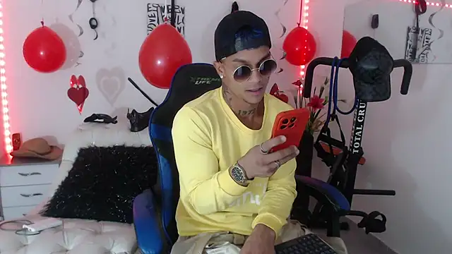 Leonard Price online show from 02-14-25, 03:22