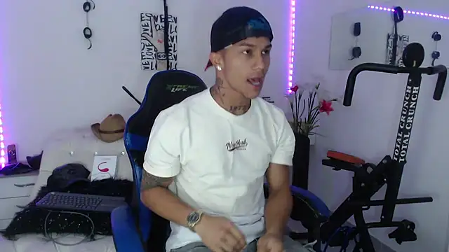 Leonard Price online show from 02-20-25, 03:30