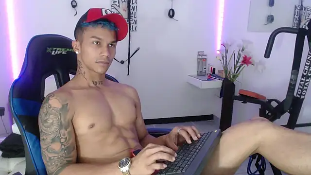 Leonard Price online show from 02-24-25, 06:05