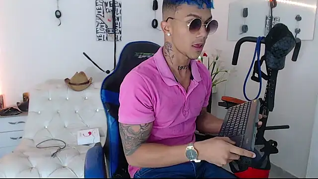 Leonard Price online show from 03-08-25, 01:57