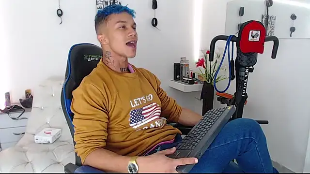 Leonard Price online show from 03-09-25, 01:14