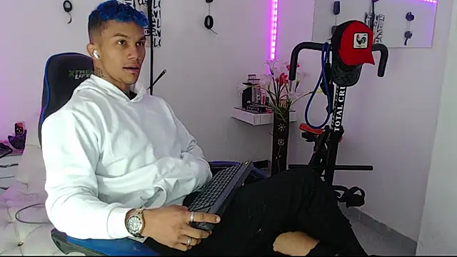 Leonard Price online show from 03-13-25, 02:01