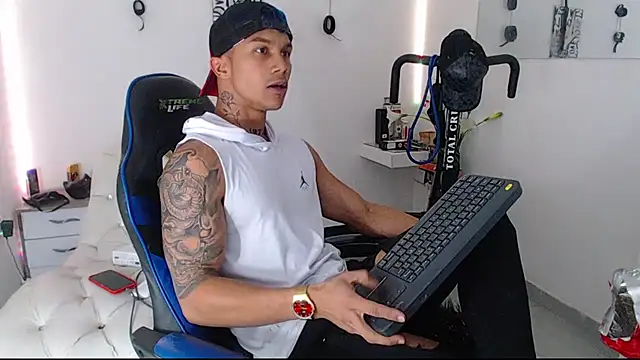 Leonard Price online show from 03-19-25, 02:37