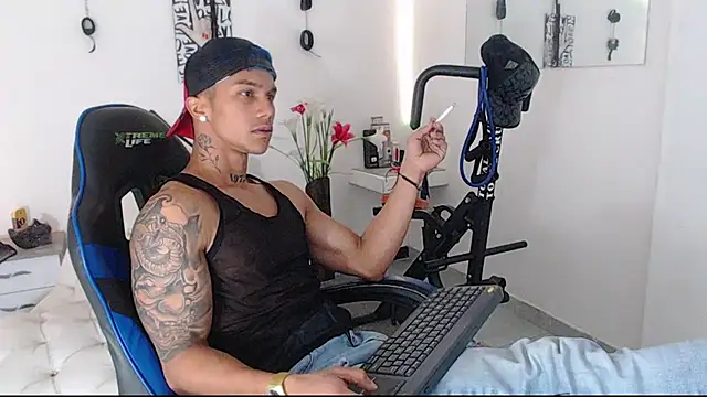 Leonard Price online show from 03-22-25, 06:43