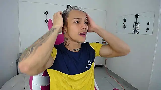 Leonard Price online show from 09-11-25, 02:44