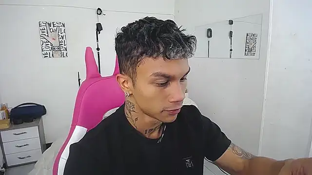 Leonard Price online show from 01-11-26, 01:38