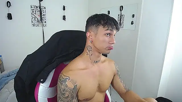 Leonard Price online show from 03-08-26, 02:04