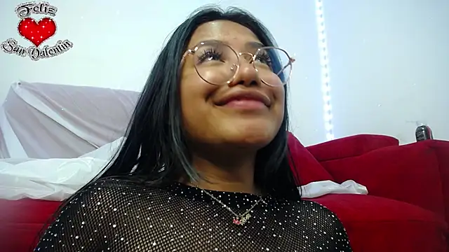 Snapshot of ricura_mily chatting on 02-09-25, 04:14 ricura mily online show from 02-09-25, 04:14