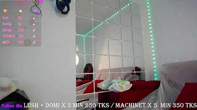 Snapshot of ricura_mily chatting on 03-19-25, 05:30 ricura mily online show from 03-19-25, 05:30