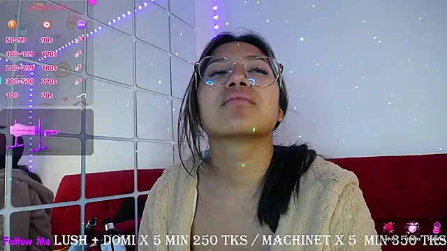 Snapshot of ricura_mily chatting on 03-21-25, 10:06 ricura mily online show from 03-21-25, 10:06