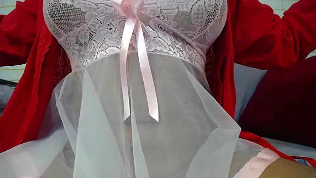 Snapshot of ricura_mily chatting on 10-23-25, 04:56 ricura mily online show from 10-23-25, 04:56