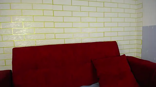 Snapshot of ricura_mily chatting on 11-25-25, 03:17 ricura mily online show from 11-25-25, 03:17