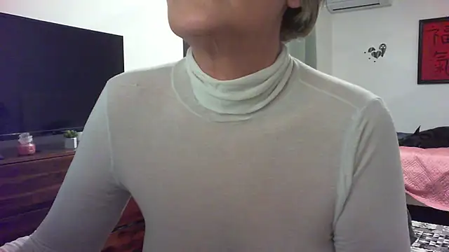 Snapshot of __Angel78__ chatting on 05-08-26, 11:37 Angel78 online show from 05-08-26, 11:37