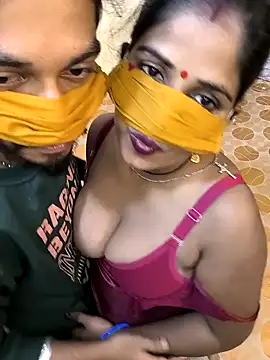 Snapshot of Indian_Lust_Couple chatting on 12-01-24, 07:03 Indian Lust Couple online show from 12-01-24, 07:03