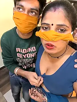 Snapshot of Indian_Lust_Couple chatting on 12-03-24, 06:17 Indian Lust Couple online show from 12-03-24, 06:17