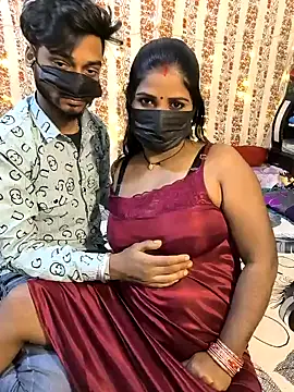 Snapshot of Indian_Lust_Couple chatting on 12-16-24, 05:54 Indian Lust Couple online show from 12-16-24, 05:54