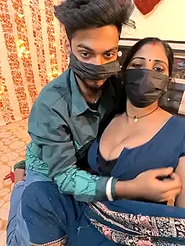 Snapshot of Indian_Lust_Couple chatting on 12-21-24, 06:44 Indian Lust Couple online show from 12-21-24, 06:44