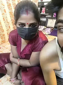 Snapshot of Indian_Lust_Couple chatting on 12-24-24, 10:17 Indian Lust Couple online show from 12-24-24, 10:17