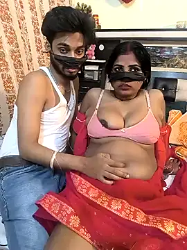 Snapshot of Indian_Lust_Couple chatting on 12-29-24, 09:20 Indian Lust Couple online show from 12-29-24, 09:20