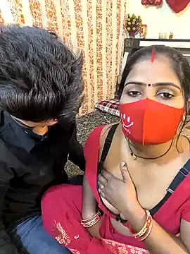 Snapshot of Indian_Lust_Couple chatting on 01-03-25, 07:29 Indian Lust Couple online show from 01-03-25, 07:29