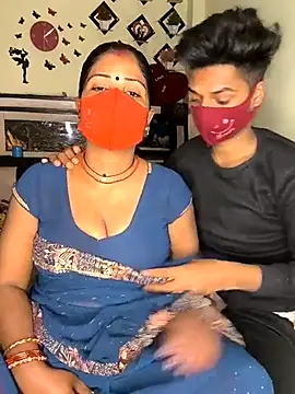 Snapshot of Indian_Lust_Couple chatting on 02-18-25, 11:41 Indian Lust Couple online show from 02-18-25, 11:41