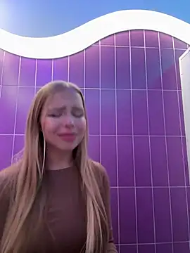 mur girl online show from 12-21-24, 12:16