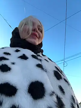 mur girl online show from 01-18-25, 09:45