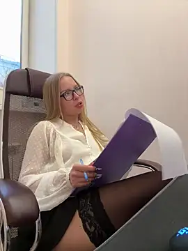 mur girl online show from 02-06-25, 02:26