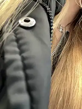 mur girl online show from 02-19-25, 08:22