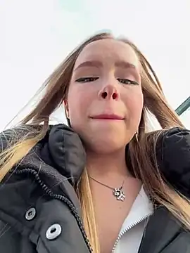 mur girl online show from 02-26-25, 02:14