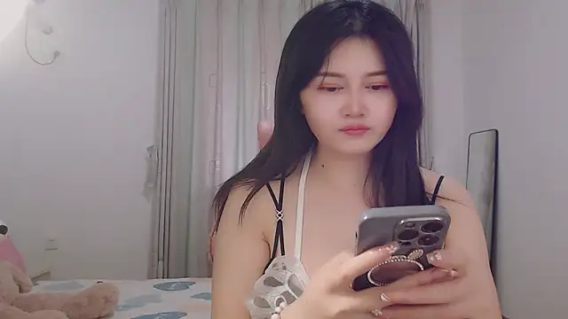 Snapshot of Little-sweet chatting on 03-12-25, 02:30 Little-sweet online show from 03-12-25, 02:30