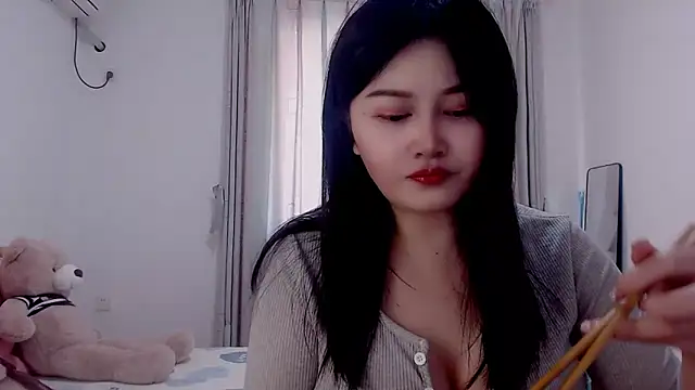 Snapshot of Little-sweet chatting on 03-18-25, 01:53 Little-sweet online show from 03-18-25, 01:53