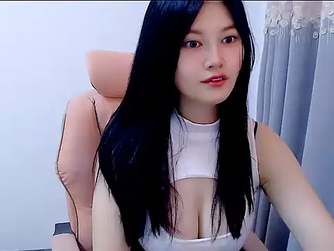 Snapshot of Little-sweet chatting on 09-20-25, 01:28 Little-sweet online show from 09-20-25, 01:28