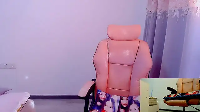 Little-sweet online show from 11-28-25, 01:41