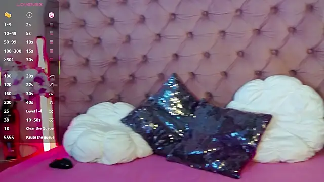 Erikka   online show from 09-24-25, 01:14