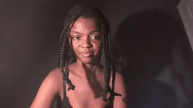 BlissTheeSiren online show from 09-27-25, 02:22