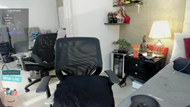 Snapshot of Mariana_c1 chatting on 06-16-26, 03:03 Mariana c1 online show from 06-16-26, 03:03