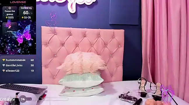 Snapshot of Michelle_busty chatting on 01-15-25, 06:51 Michelle busty online show from 01-15-25, 06:51