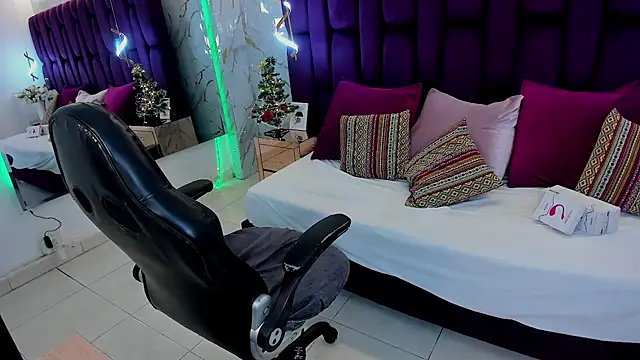 Snapshot of ela_beli chatting on 11-24-25, 10:42 ela beli online show from 11-24-25, 10:42