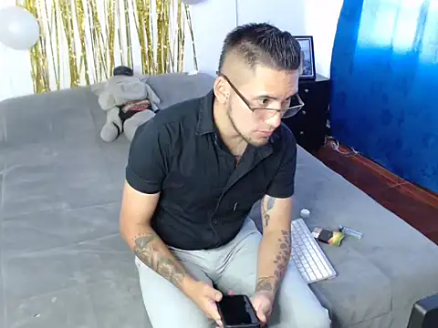 Jeiison duf online show from 12-02-25, 07:31