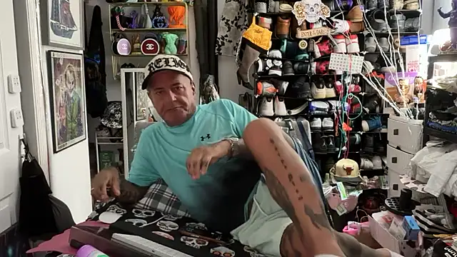 joeytatts66 online show from 03-26-26, 01:44