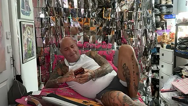 joeytatts66 online show from 05-15-26, 01:23